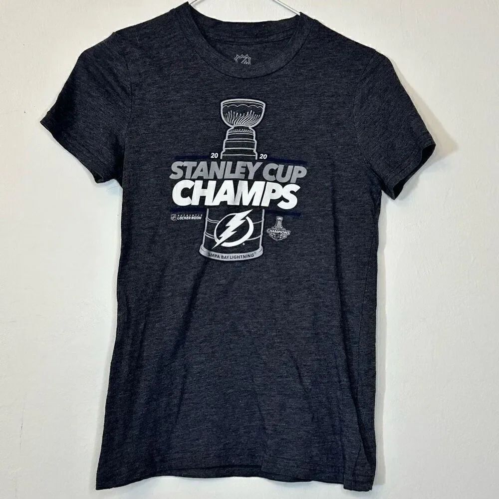 Girls 14 Tampa Bay Lightning Stanley Cup Champs Gray T-Shirt Size Large